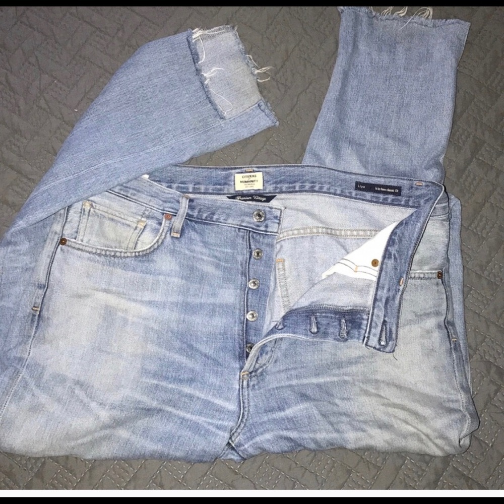 Citizens of Humanity hi low hem liya